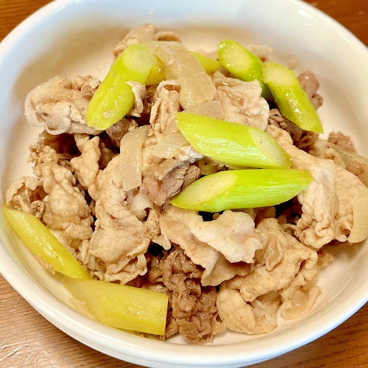 豚肉と牛肉のコンソメ煮